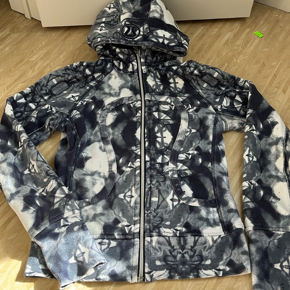 Lululemon scuba zip up